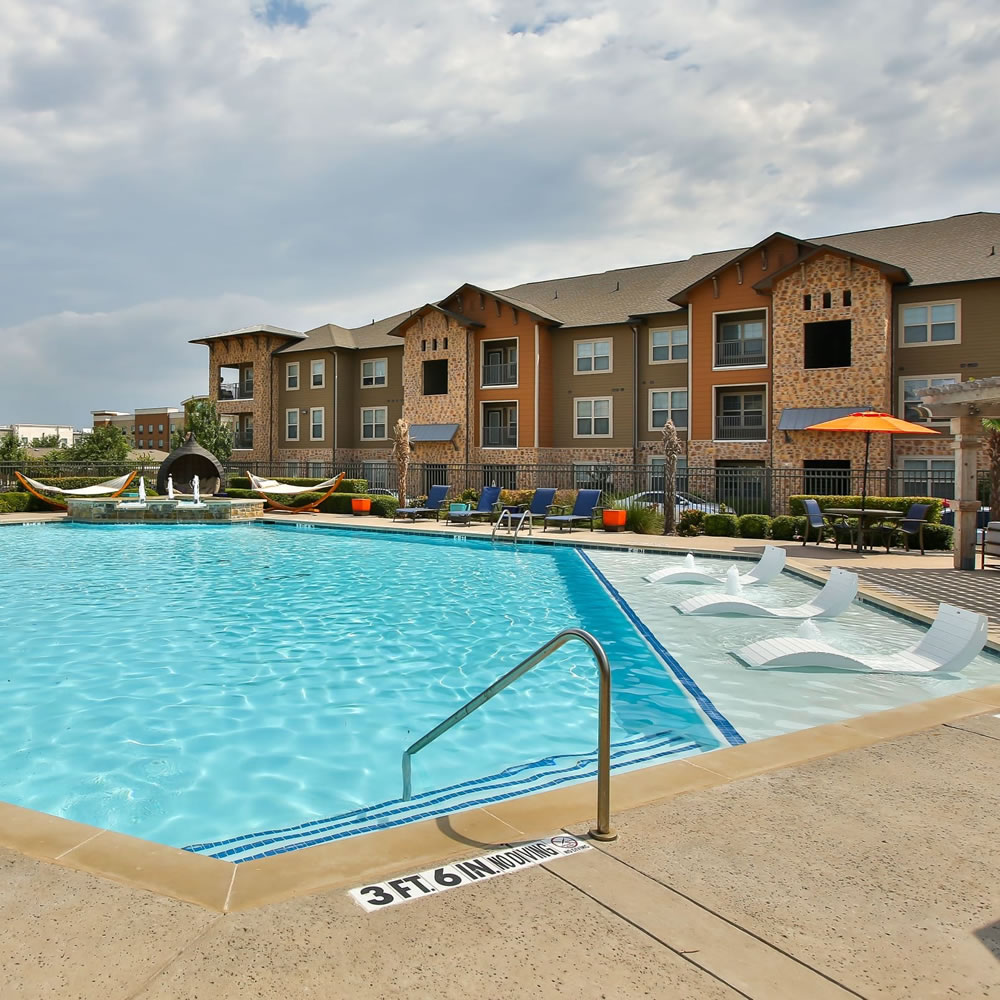 Commercial Pool Remodel Waco, McLennan, Navarro, Freestone Counties
& the Surrounding Central Texas Areas!